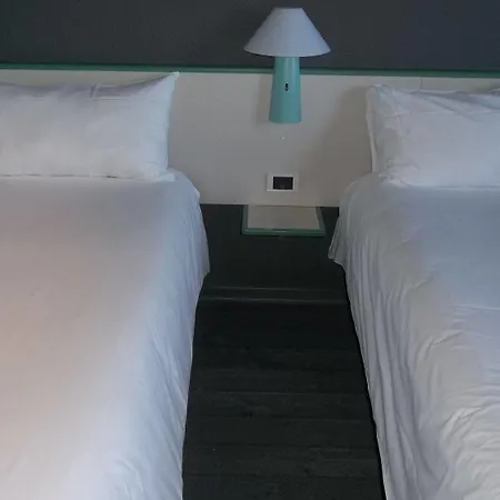 Hotel Leonardo